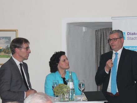 v.l.n.r.: Friedemann Pannen, Dr. Carola Reimann, Hans-Joachim Lenke 