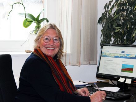 Die Traumatherapeutin Christiane Buddenberg von der Diakonie Osnabrück schult nun Multiplikatoren aus dem Leitungsteam der Beiruter Gemeinde. 
