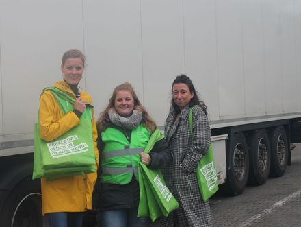v.l.n.r.: Nicole Müller, Rhea Schmidt, Nisa Kantar
