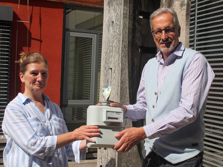 Jeanette Beste von der Diakonie-Energieschuldenberatung Osnabrück und Johannes Andrews von der DiakoniestiftungOsnabrück