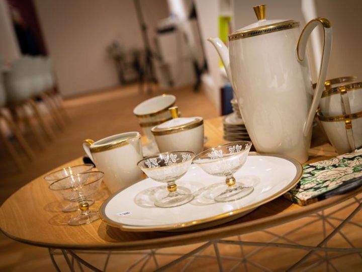 Einen besonderen Schwerpunkt setzt das Team ab Mittwoch, 23. Januar und startet eine Geschirraktion bei edelMut. Gut erhaltene Kaffeeservices, Tafelgeschirr, Besteck und Tischdekoration stehen dann im Mittelpunkt des Verkaufs. 